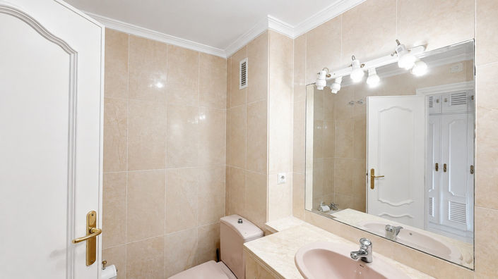 Image No.36-4 Bed Apartment for sale