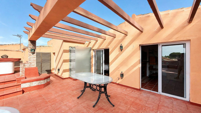Image No.40-4 Bed Apartment for sale