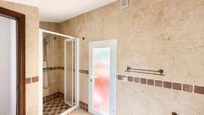 Image No.44-4 Bed Apartment for sale