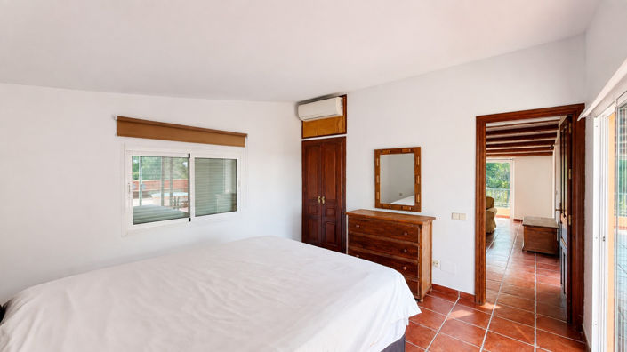 Image No.46-4 Bed Apartment for sale