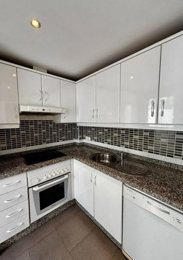 Image No.11-3 Bed Townhouse for sale