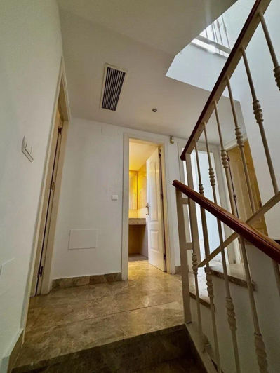 Image No.16-3 Bed Townhouse for sale