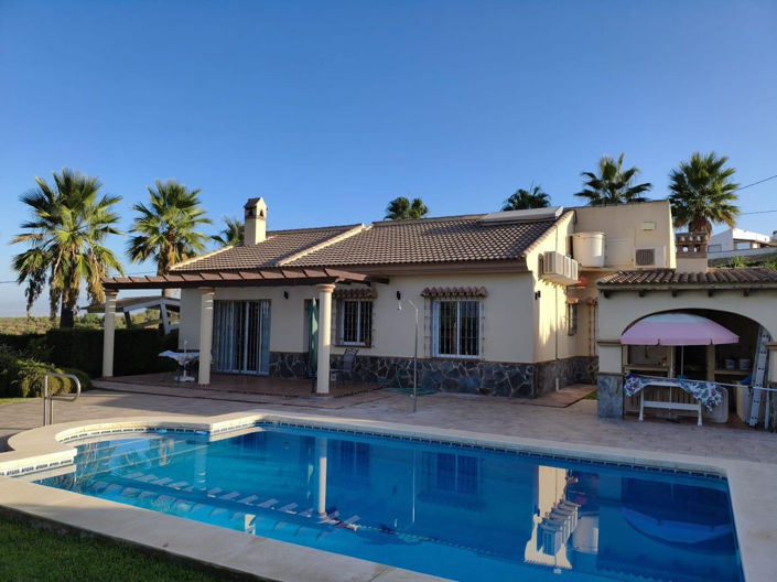 Image No.28-3 Bed Finca for sale