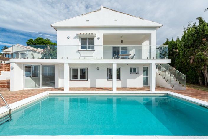 Image No.2-5 Bed Villa for sale