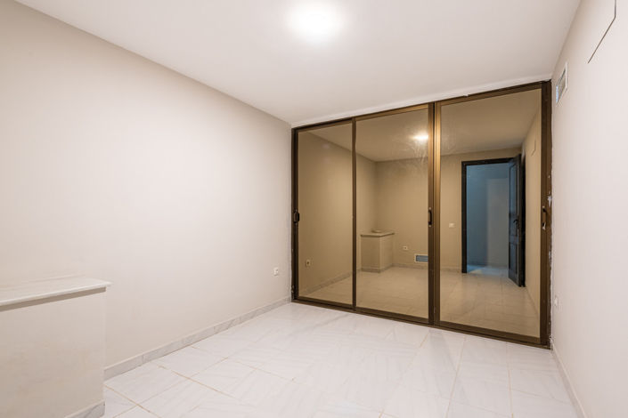 Image No.20-5 Bed Villa for sale