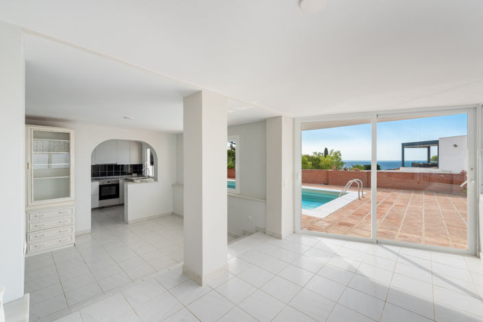 Image No.21-5 Bed Villa for sale