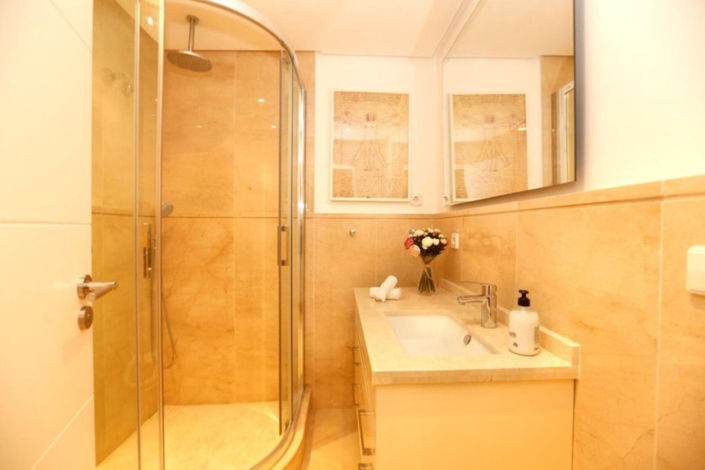 Image No.10-3 Bed Townhouse for sale