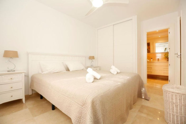 Image No.11-3 Bed Townhouse for sale