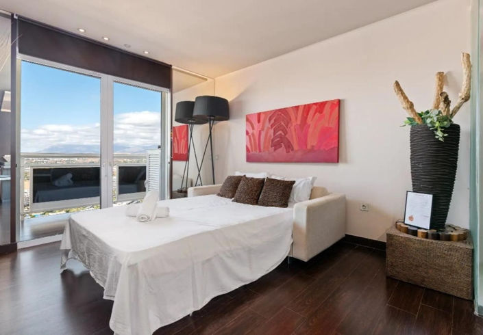 Image No.10-1 Bed Apartment for sale