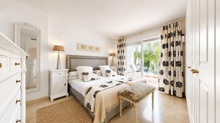Image No.17-3 Bed Townhouse for sale