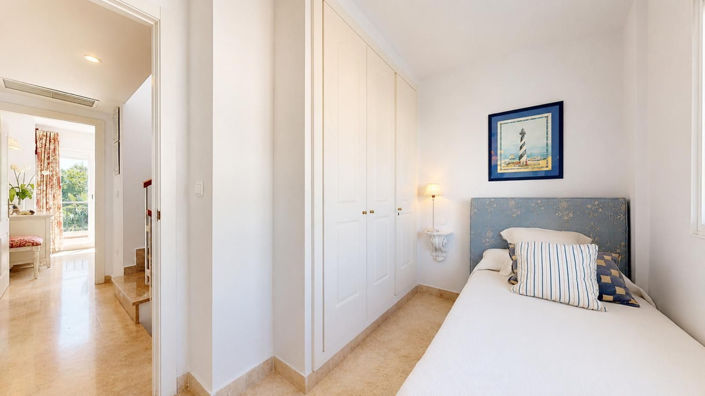 Image No.22-3 Bed Townhouse for sale
