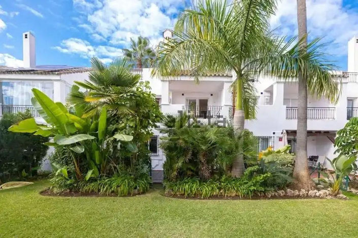 Image No.50-3 Bed Townhouse for sale