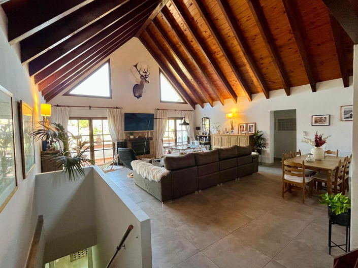 Image No.10-5 Bed Villa for sale