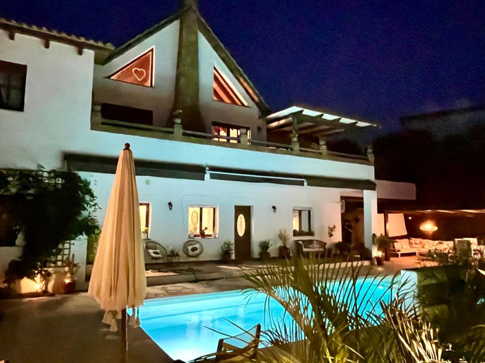 Image No.54-5 Bed Villa for sale