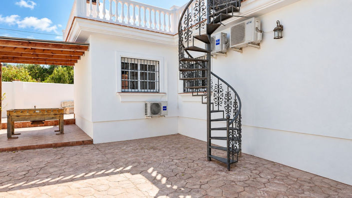 Image No.15-5 Bed Villa for sale