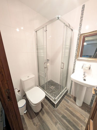 Image No.16-3 Bed Townhouse for sale