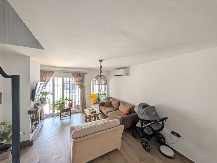 Image No.6-3 Bed Townhouse for sale