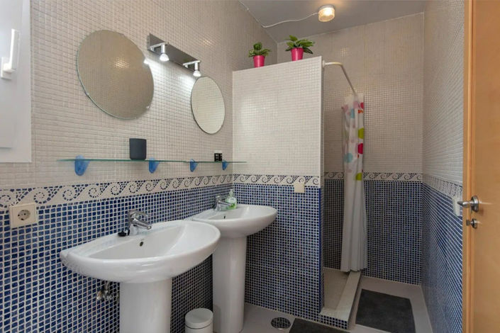 Image No.32-4 Bed Villa for sale