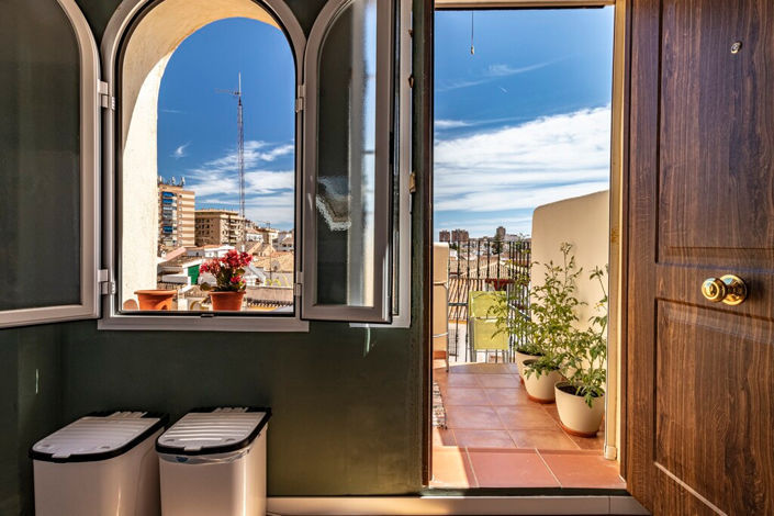 Image No.18-3 Bed Apartment for sale