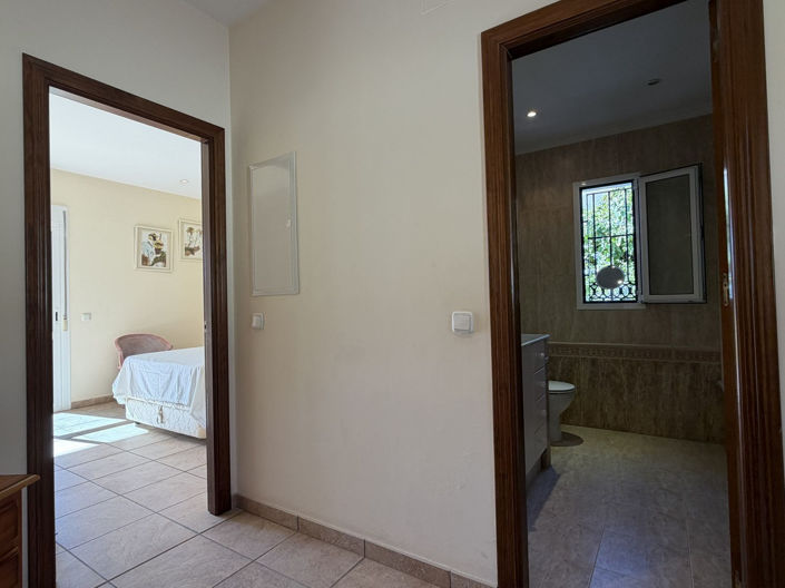 Image No.25-Villa de 4 chambres à vendre à Estepona