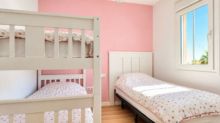Image No.32-3 Bed Townhouse for sale