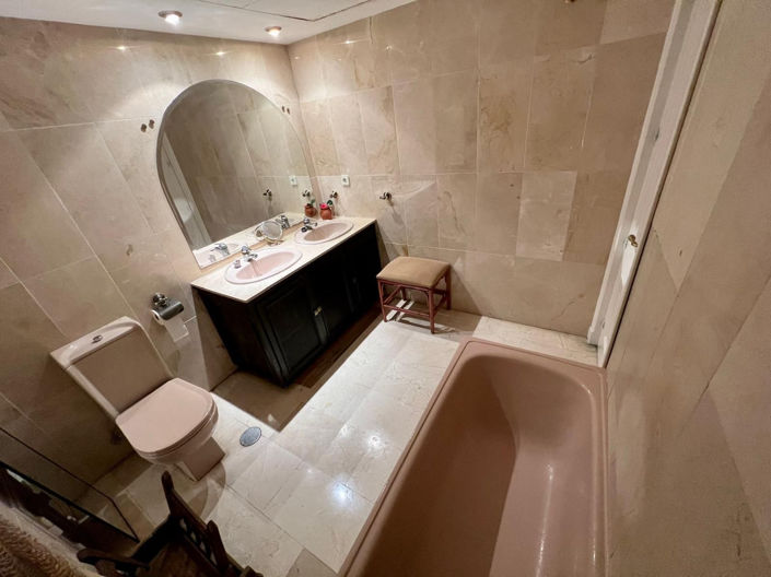 Image No.10-4 Bed Townhouse for sale