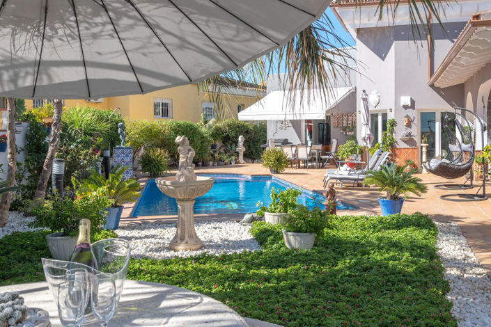 Image No.36-5 Bed Villa for sale