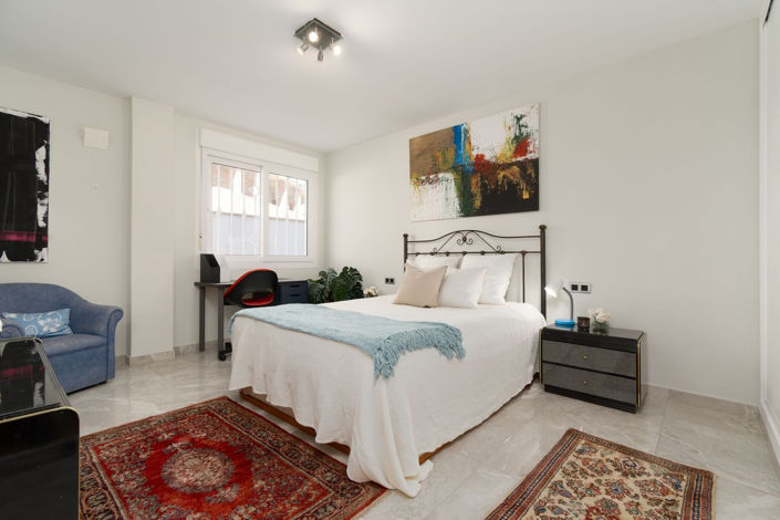 Image No.47-5 Bed Villa for sale