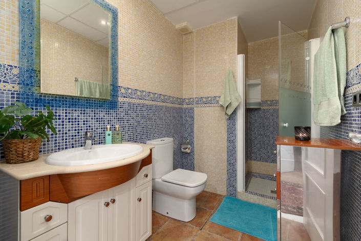 Image No.49-5 Bed Villa for sale