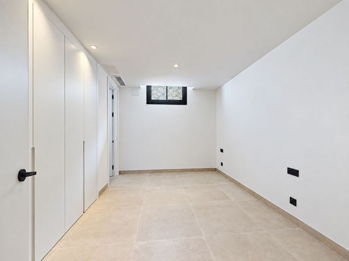 Image No.39-5 Bed Villa for sale