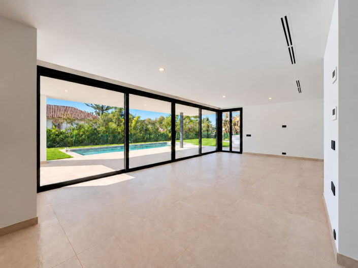 Image No.7-5 Bed Villa for sale