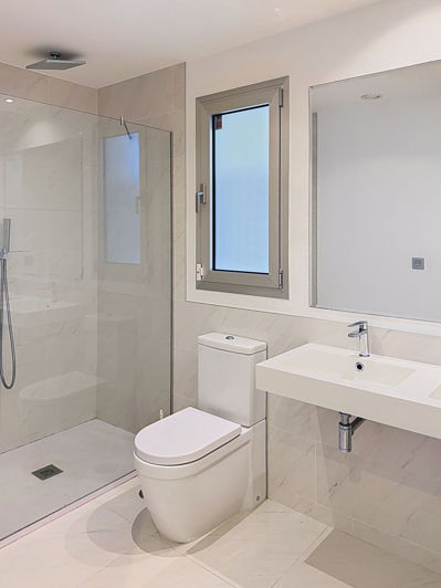 Image No.12-3 Bed Apartment for sale