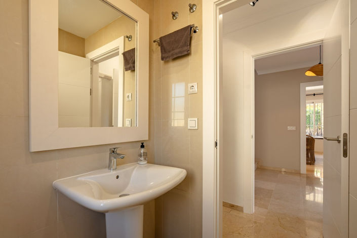 Image No.22-4 Bed Villa for sale