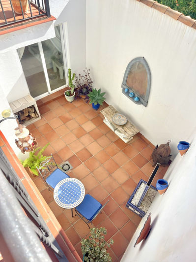 Image No.23-2 Bed Townhouse for sale