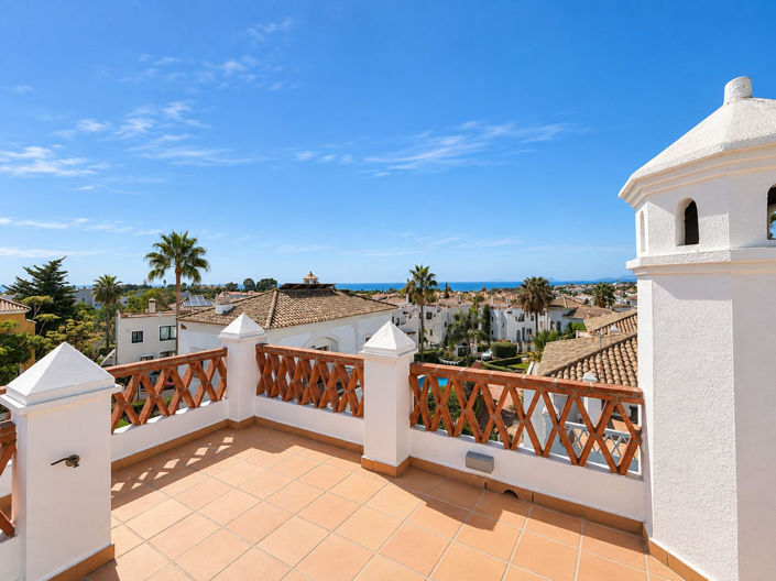 Image No.4-4 Bed Villa for sale