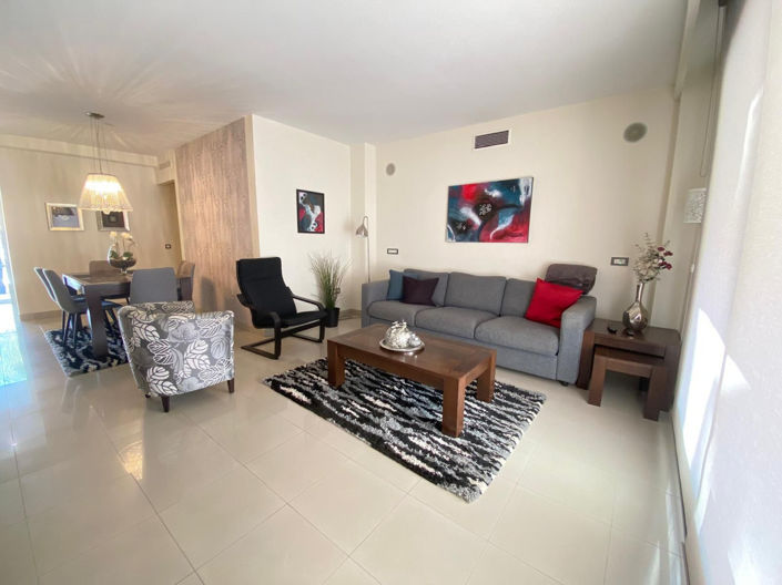 Image No.3-Appartement de 3 chambres à vendre à Estepona