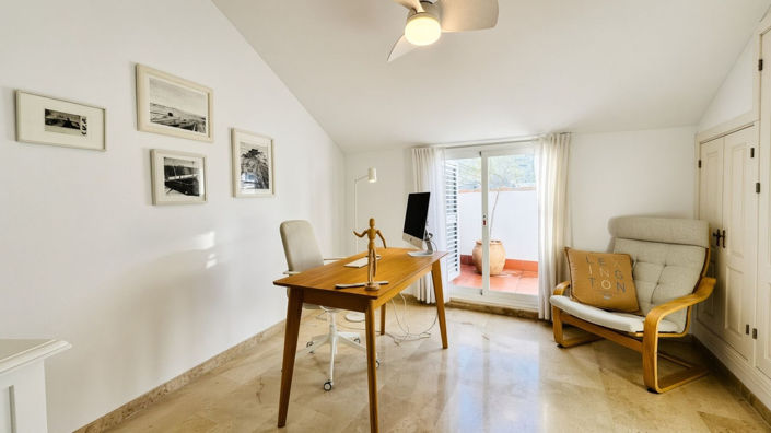 Image No.3-3 Bed Apartment for sale
