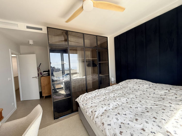 Image No.26-4 Bed Semi-Detached for sale