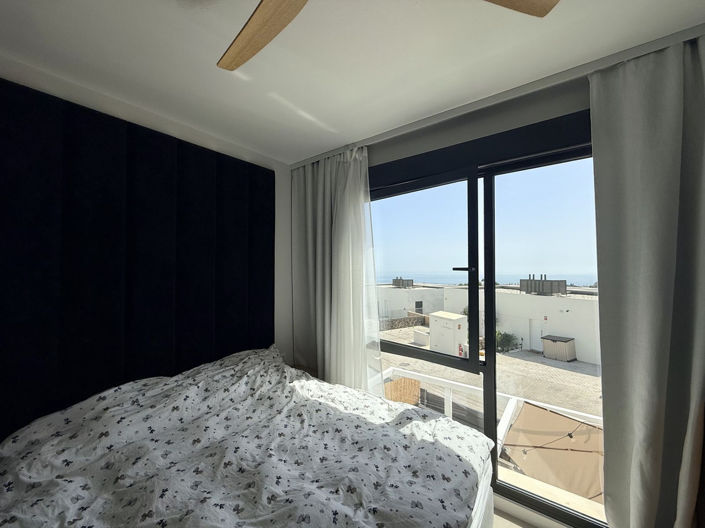 Image No.27-4 Bed Semi-Detached for sale