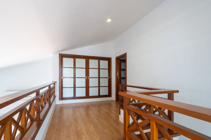 Image No.17-4 Bed Apartment for sale