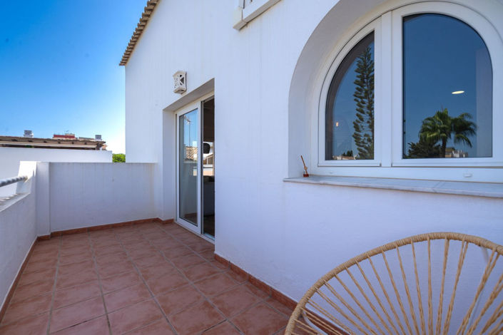 Image No.23-4 Bed Apartment for sale