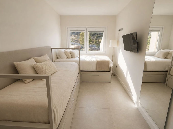 Image No.13-2 Bed Apartment for sale