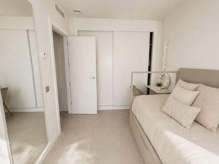 Image No.15-2 Bed Apartment for sale