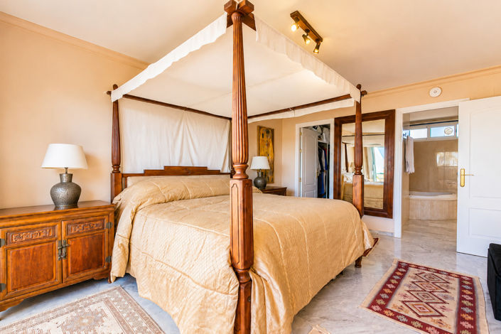 Image No.26-4 Bed Apartment for sale
