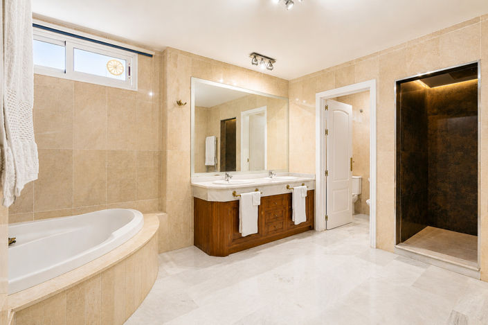 Image No.7-4 Bed Apartment for sale