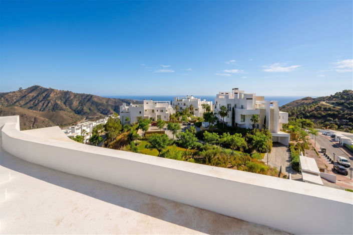Image No.27-3 Bed Apartment for sale
