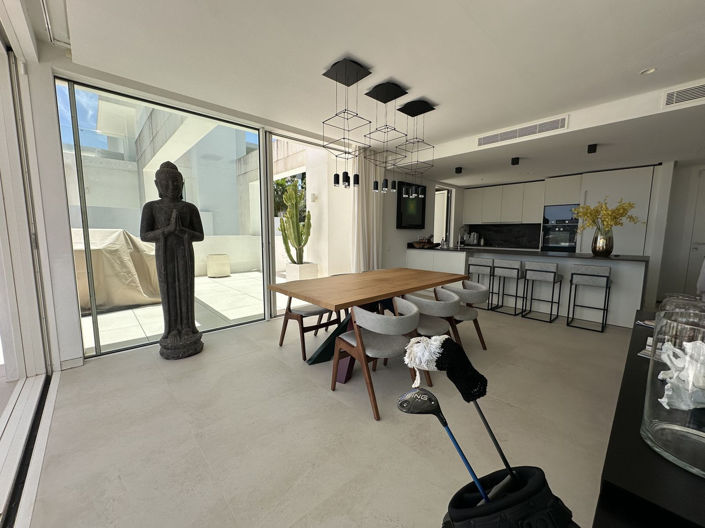 Image No.14-3 Bed Apartment for sale