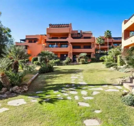 Image No.20-Appartement de 2 chambres à vendre à Estepona