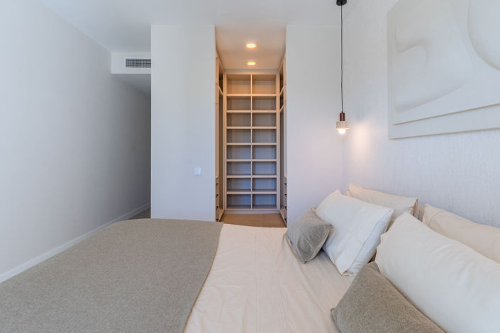 Image No.21-3 Bed Apartment for sale