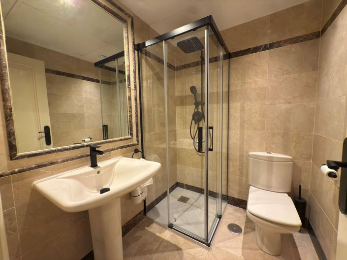 Image No.19-3 Bed Apartment for sale